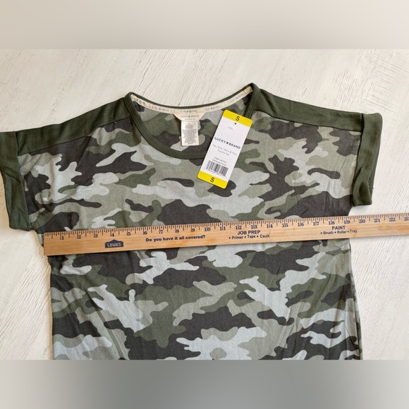 NWT Lucky Brand Women's 4 Piece Pajama Set, Tee, Tank, Short, & Pant Size Small - Picture 8 of 10